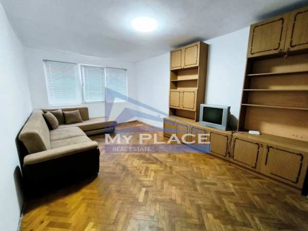 Дава под наем 2-стаен, гр. шумен, пазара