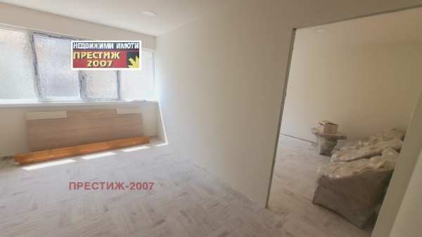 Дава под наем  офис град Шумен, Център
      37 кв.м