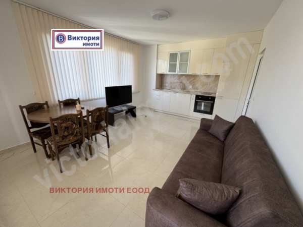 Дава под наем  3-стаен град Велико Търново, Център
      85 кв.м