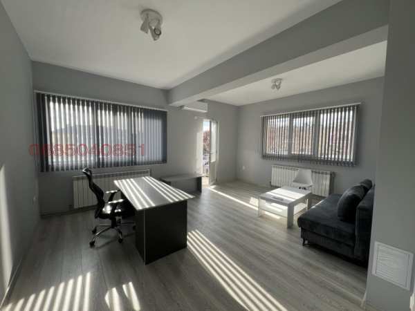 Дава под наем офис, гр. велико търново, център