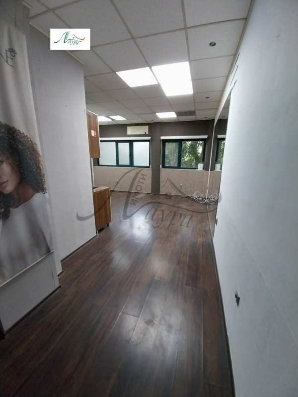 Дава под наем бизнес имот, гр. шумен, център