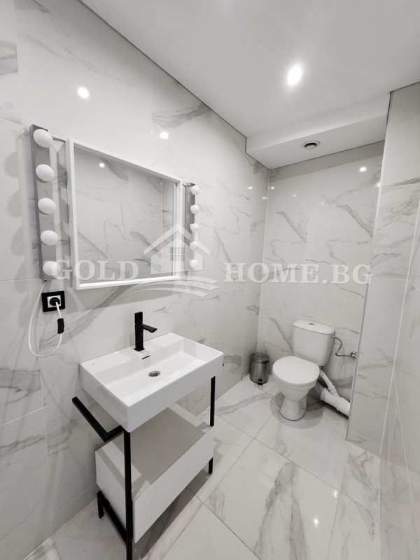 Дава под наем офис, гр. пловдив, център