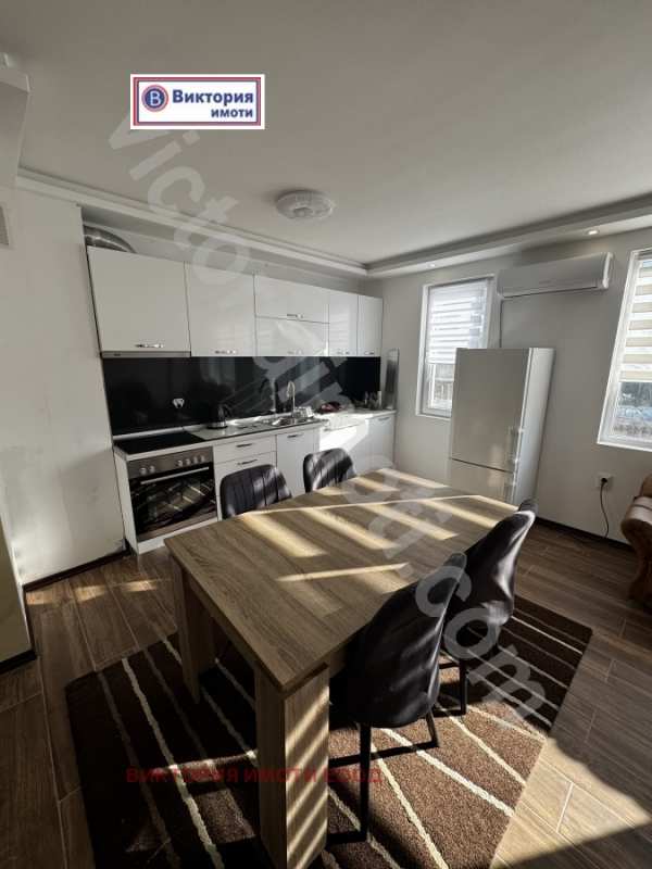 Дава под наем 3-стаен, гр. велико търново, център