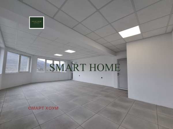 Дава под наем  офис град Велико Търново, Чолаковци
      70 кв.м