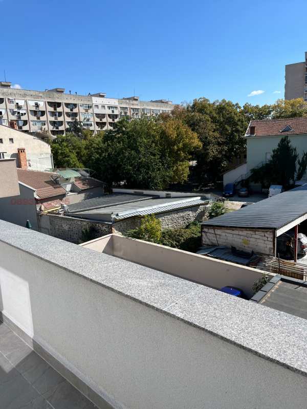 Дава под наем офис, гр. пловдив, център