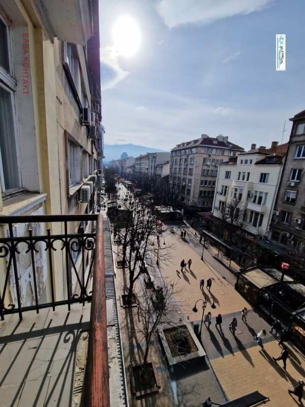 Дава под наем бизнес имот, гр. софия, център