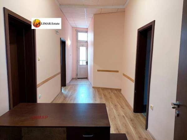 Дава под наем офис, гр. варна, център