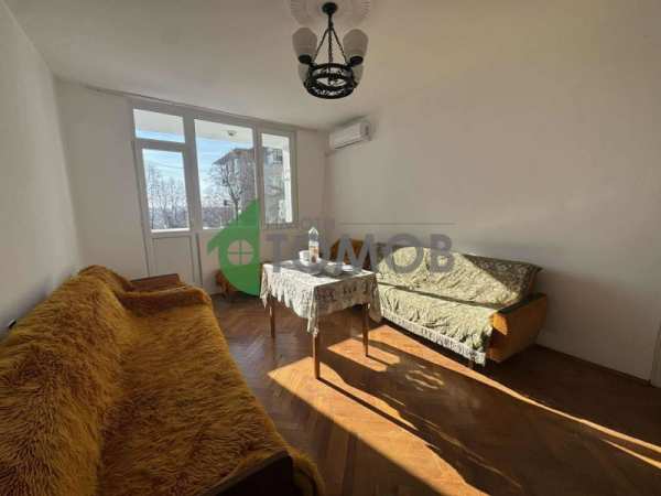 Дава под наем 4-стаен, гр. шумен, тракия