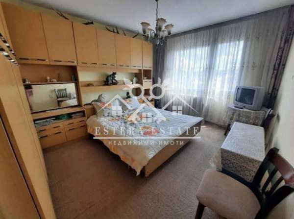 Продава 4-стаен, гр. шумен, пазара