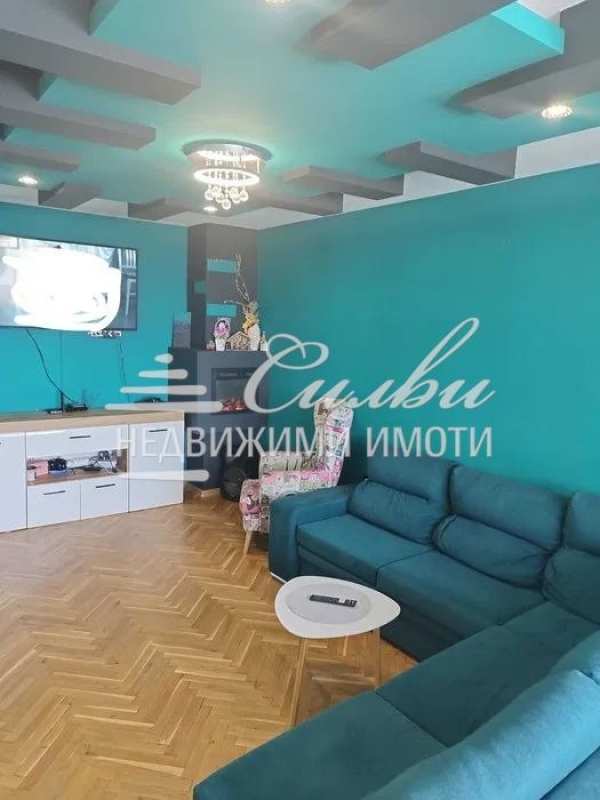 Продава 4-стаен, гр. шумен, тракия