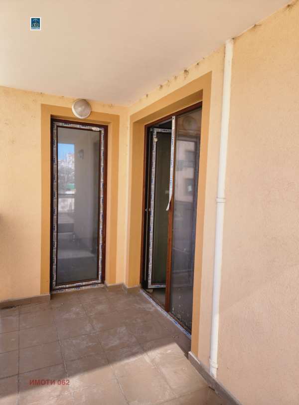 Продава 3-стаен, гр. велико търново, бузлуджа