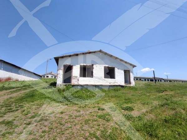 Продава бизнес имот, гр. карнобат, област бургас