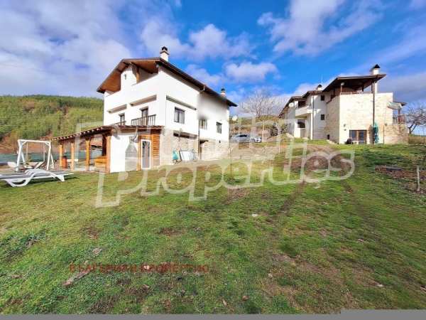 Продава бизнес имот, с. градево, област благоевград