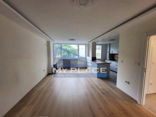 Продава 3-стаен, гр. шумен, център