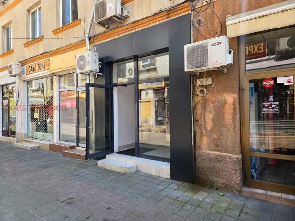 Продава офис, гр. пазарджик, идеален център