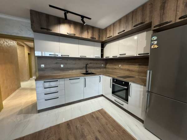 Продава 3-стаен, гр. велико търново, зона б