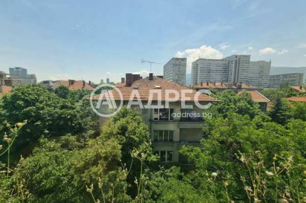 Продава 3-стаен, гр. софия, медицинска академия