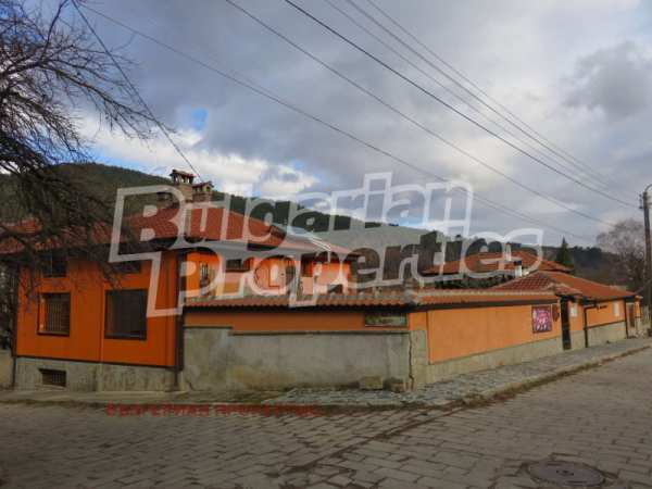 Продава бизнес имот, гр. калофер, област пловдив