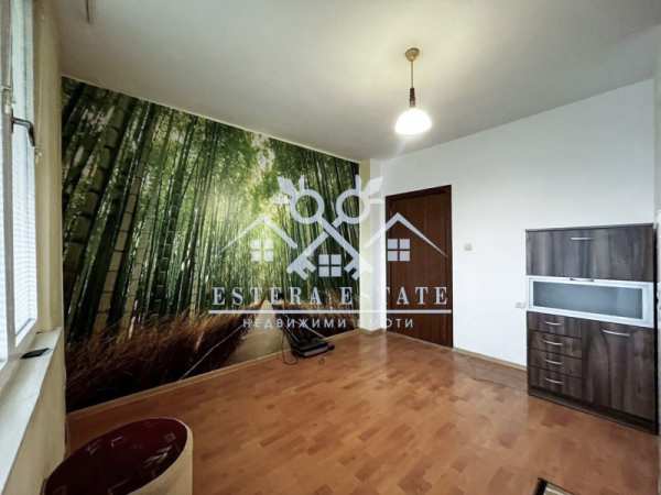 Продава  2-стаен град Шумен, Тракия
      65 кв.м
