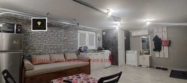 Продава 1-стаен, гр. пловдив, съдийски