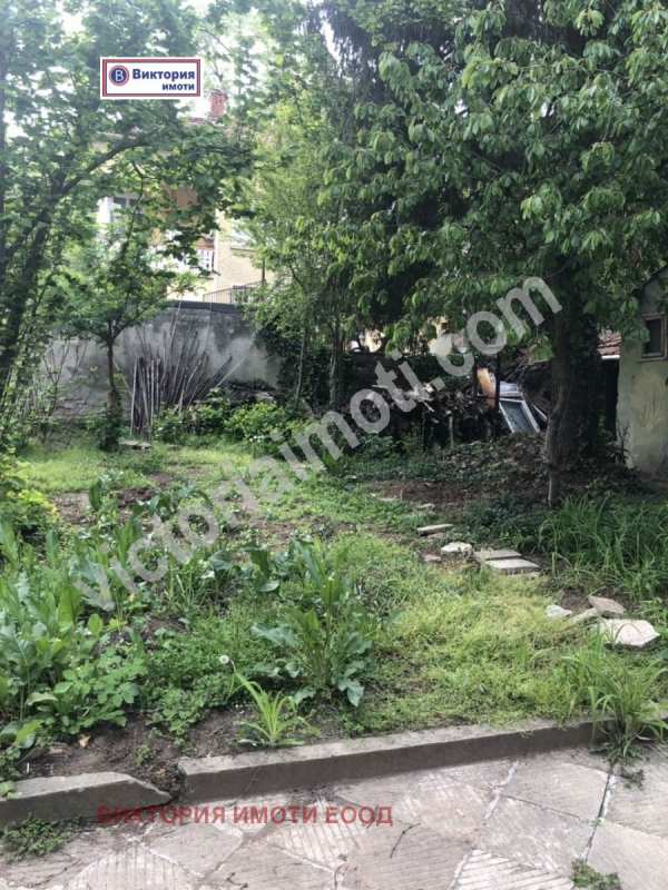 Продава етаж от къща, гр. велико търново, център