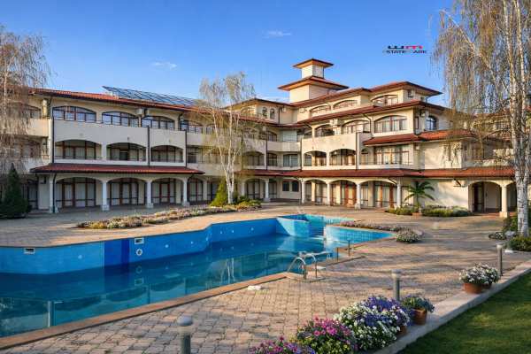 Продава хотел, к.к. слънчев бряг, област бургас