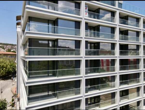 Продава 4-стаен, гр. велико търново, център