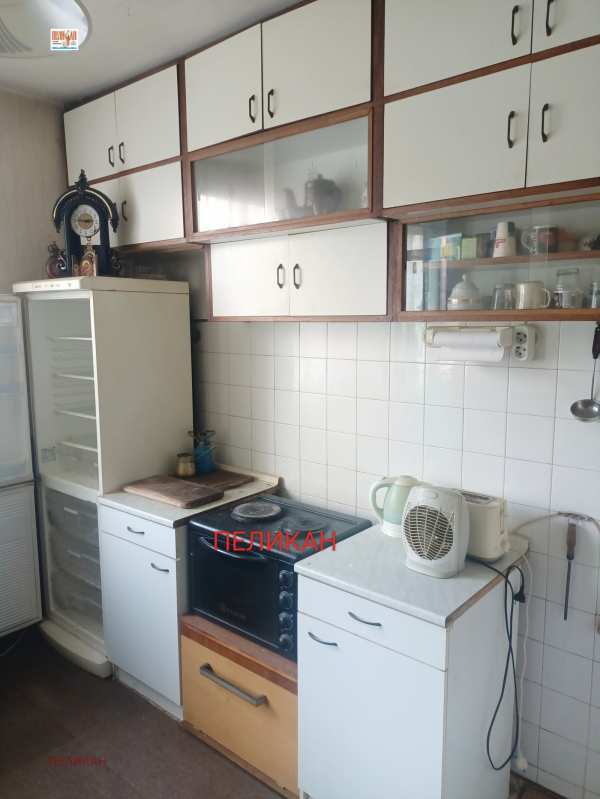 Продава 4-стаен, гр. велико търново, център