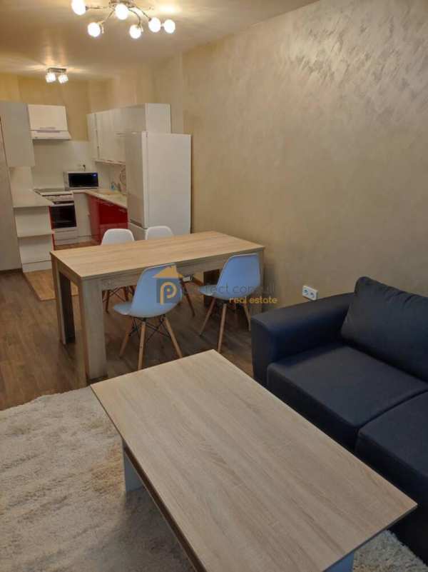 Продава 2-стаен, гр. пловдив, южен