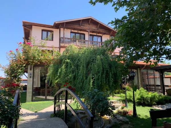 Продава хотел, гр. асеновград, област пловдив