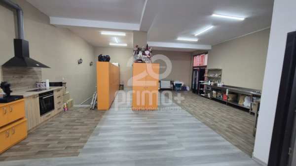 Продава  магазин град Велико Търново, Бузлуджа
      235 кв.м