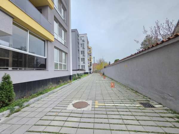 Дава под наем гараж, паркомясто, гр. пловдив, христо смирненски