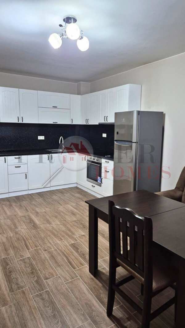 Дава под наем 3-стаен, гр. велико търново, колю фичето