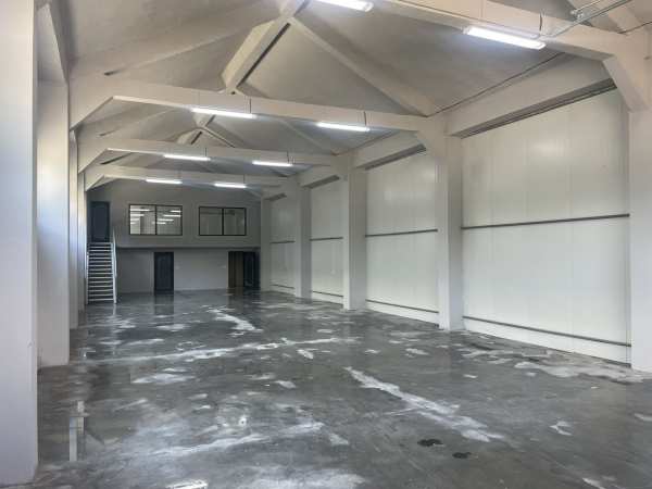 Дава под наем пром. помещение, гр. перник, промишлена зона