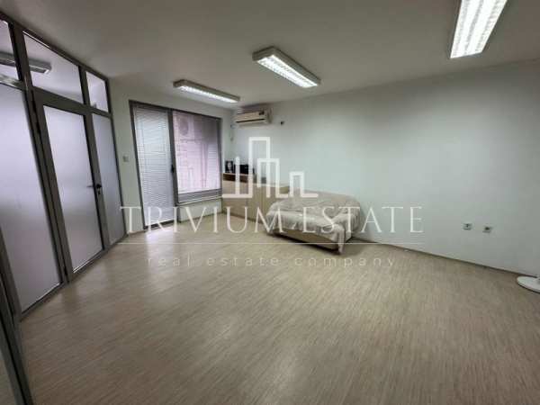 Дава под наем офис, гр. пловдив, младежки хълм