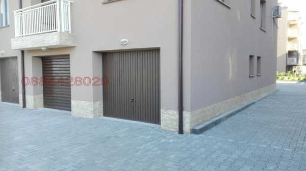 Дава под наем гараж, паркомясто, гр. пловдив, остромила