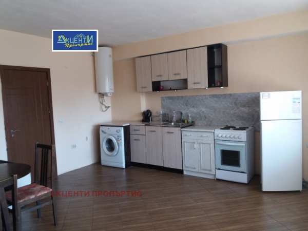 Дава под наем  стая град Велико Търново, Център
      70 кв.м