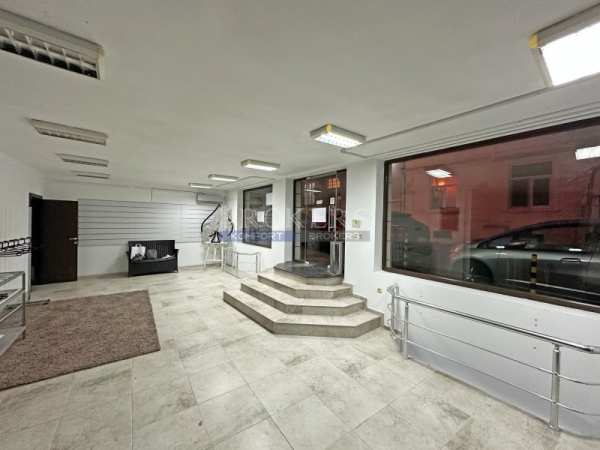 Дава под наем офис, гр. варна, операта