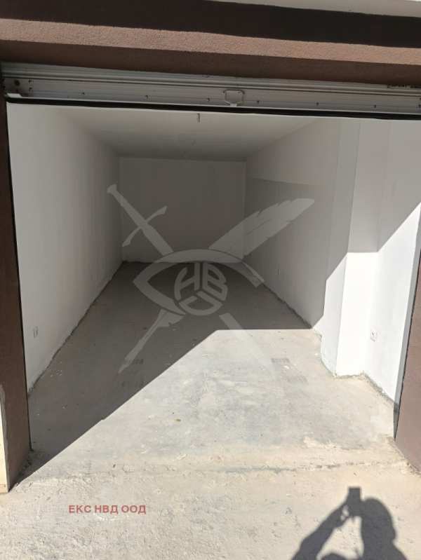 Дава под наем гараж, паркомясто, гр. пловдив, христо смирненски