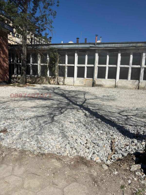 Дава под наем пром. помещение, гр. ботевград, област софия област