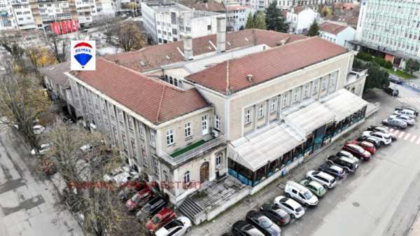 Дава под наем бизнес имот, гр. русе, център