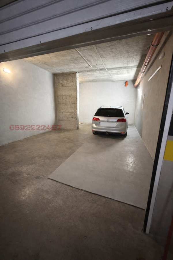 Дава под наем гараж, паркомясто, гр. пловдив, христо смирненски