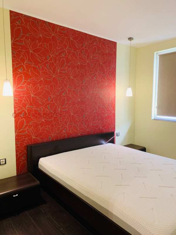 Дава под наем 3-стаен, гр. велико търново, колю фичето