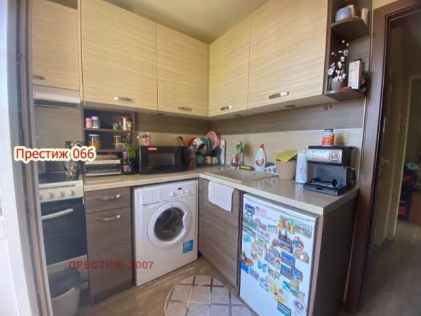 Дава под наем 2-стаен, гр. шумен, център