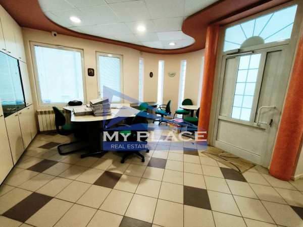 Дава под наем офис, гр. шумен, център