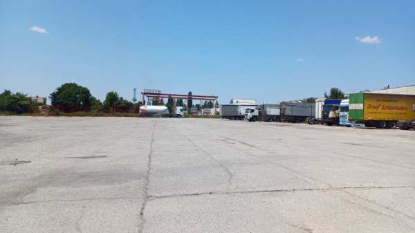 Дава под наем бизнес имот, гр. девня, област варна