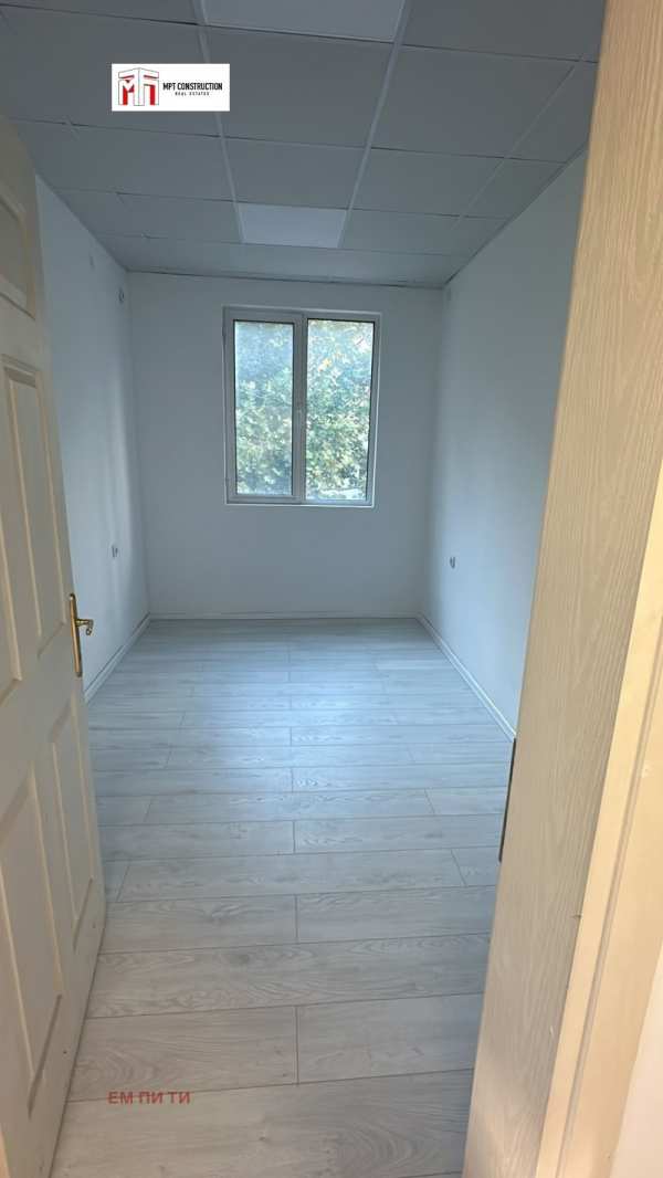 Дава под наем офис, гр. пловдив, център