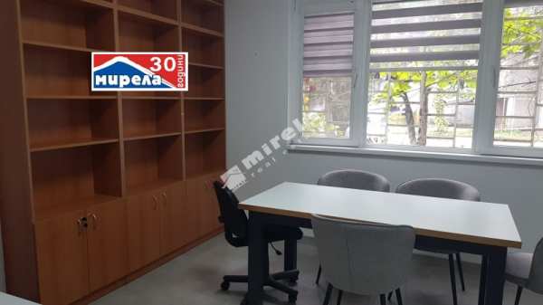 Дава под наем офис, гр. велико търново, център
