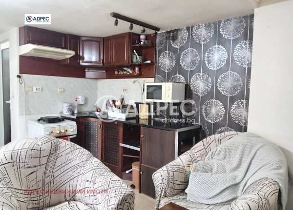 Дава под наем 1-стаен, гр. велико търново, център