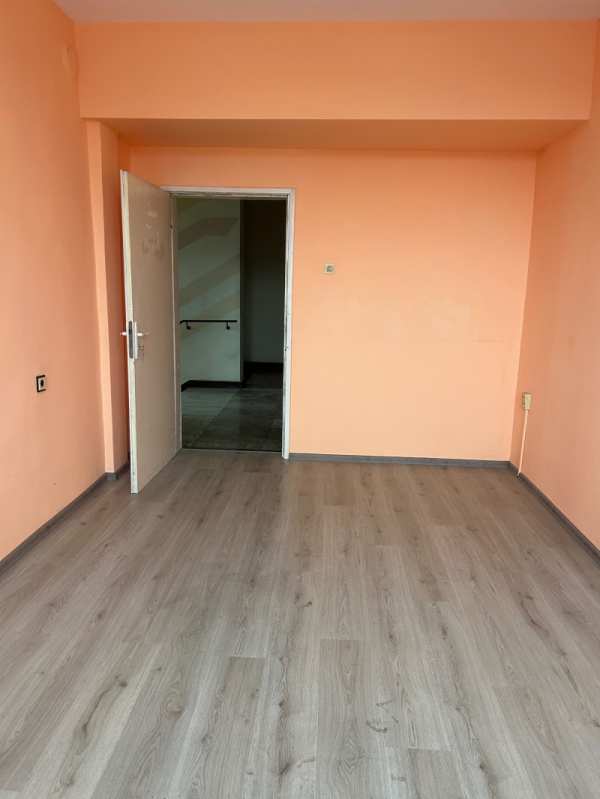 Дава под наем офис, гр. добрич, промишлена зона - север